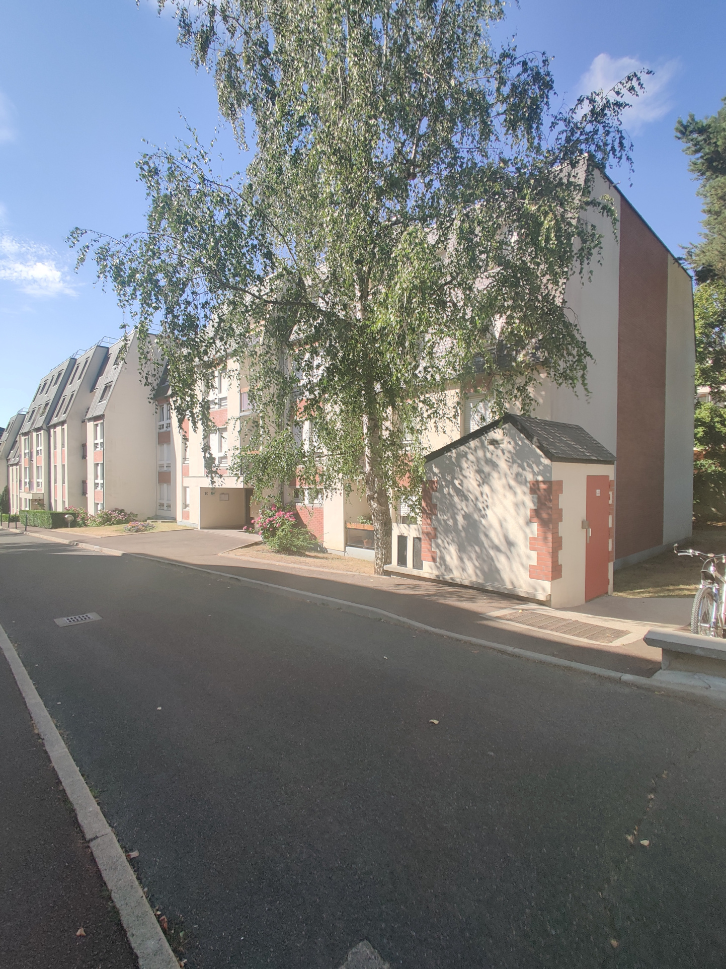 Appartement en F2 avec garage à AVON