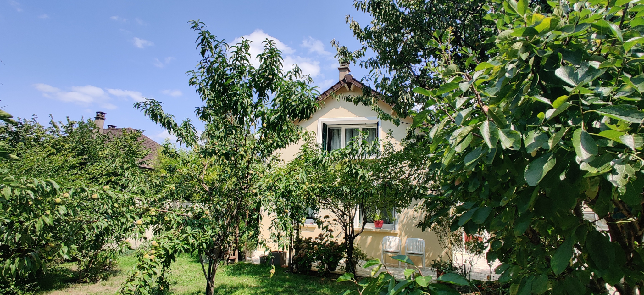 Maison à la rochette village